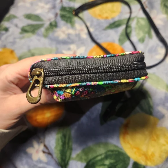 Vibrant Floral Clutch with Black Accents Sakroots - Picture 7 of 12